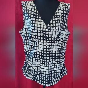 Stylish Black and White Grid Women's Blouse